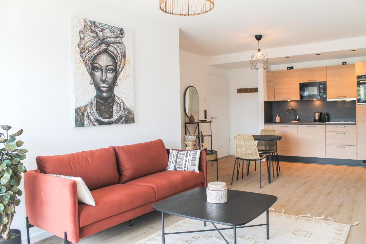 African-Style Apartment - Stadtnah, Parkplatz, E-Ladestation Fuer Auto & Fahrraeder, Gitterbox Fuer Fahrraeder, Fitnessstudio Koblenz  Luaran gambar